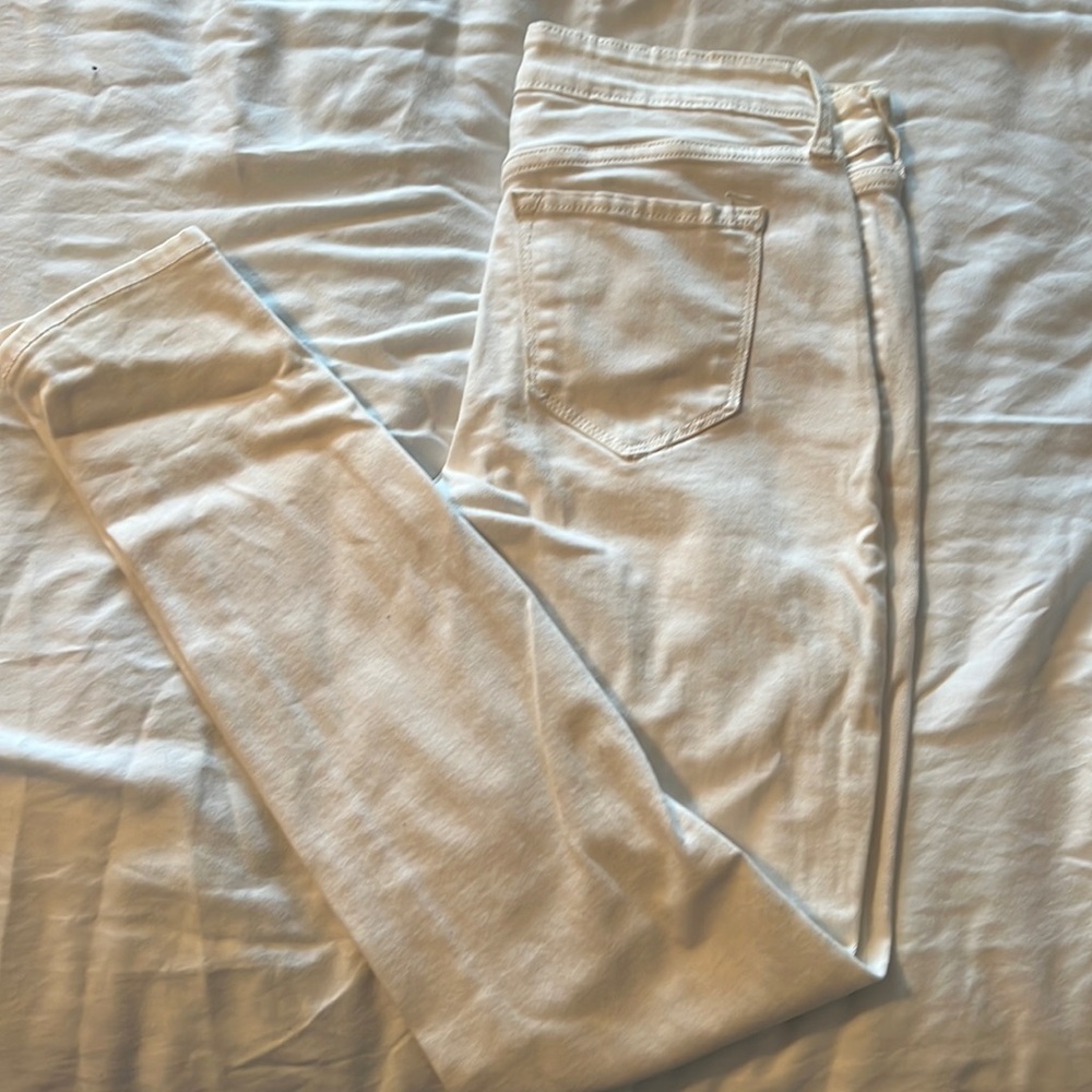 White Old Navy Rockstar mid rise jeans